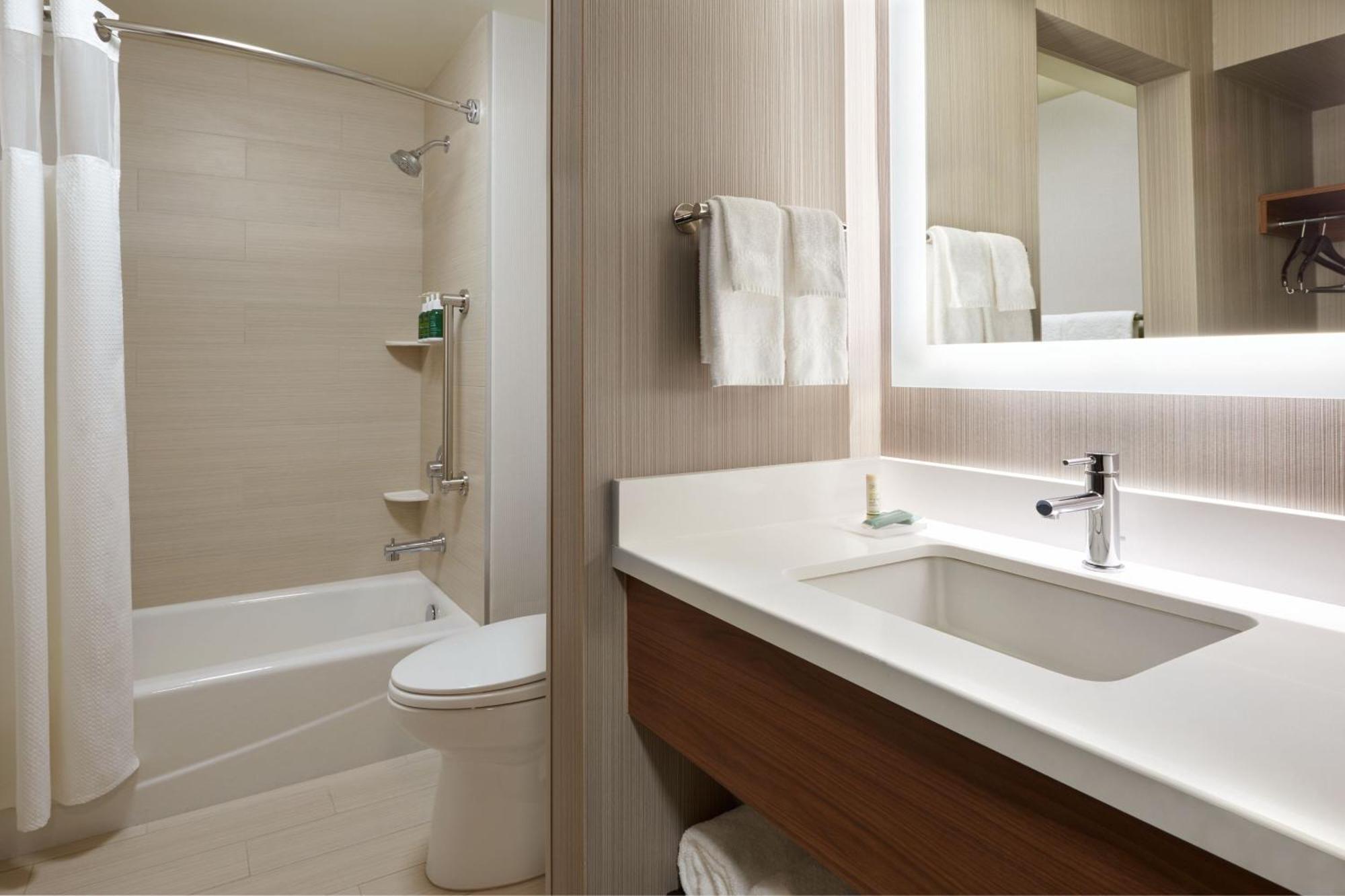 Courtyard By Marriott Ottawa Downtown Hotel Exterior foto